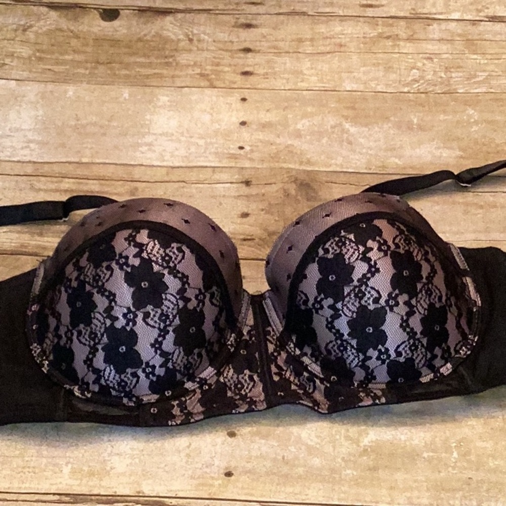 Black ladies lace bra by black fuchsia.